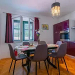 Villa Lean